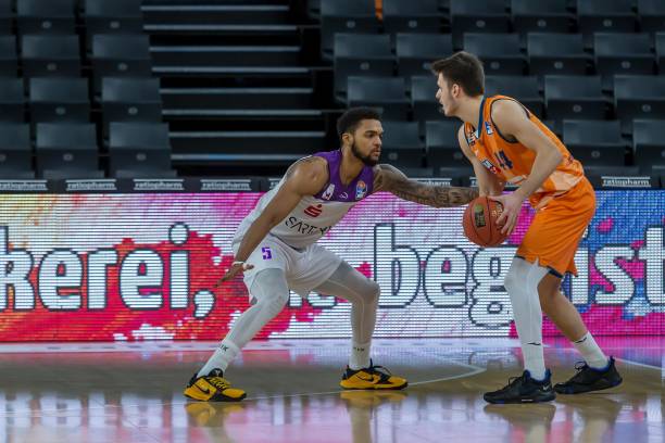 开场仅15 开场仅15